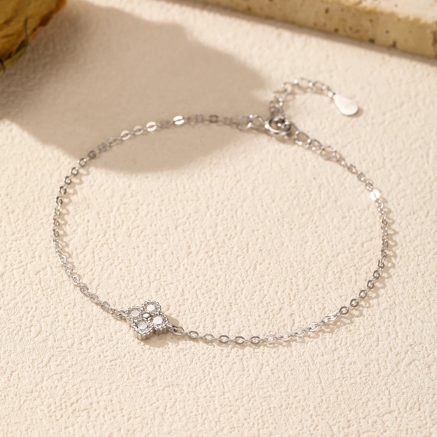 MODIAN 925 Sterling Silver Exquisite Lucky Four Leaf Clover CZ