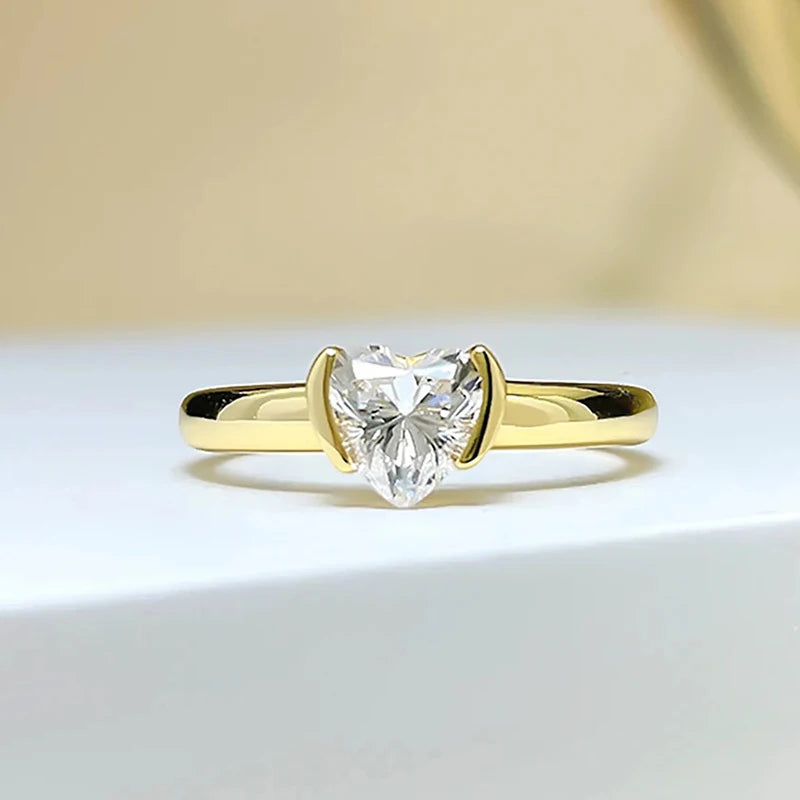 Huirtan Chic Heart Cubic Zirconia Women Rings Gold