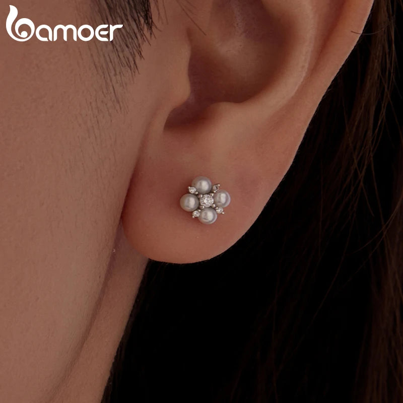 BAMOER Four-leaf Clover Moissanite Earrings, Natural Freshwater 925