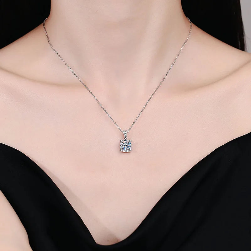 0.5-2CT D Color Moissanite Woman Pendant Sier Necklace For Women