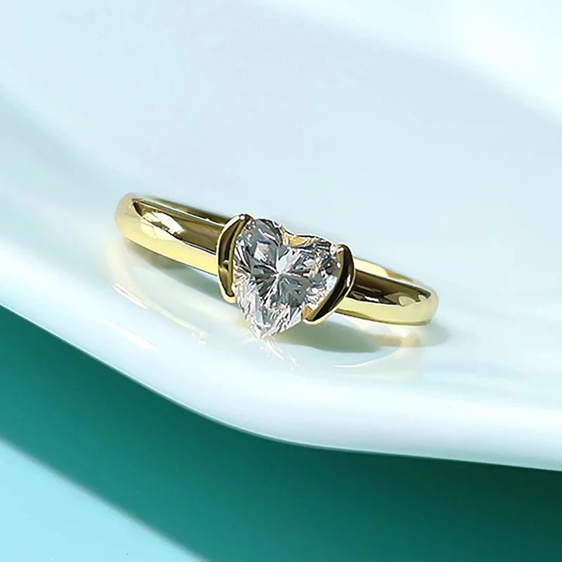 Huirtan Chic Heart Cubic Zirconia Women Rings Gold